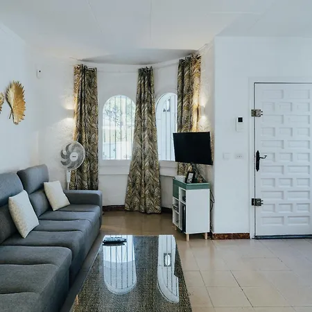 Welcs 021 Emp Caza Con Piscina Privada * Ampuriabrava